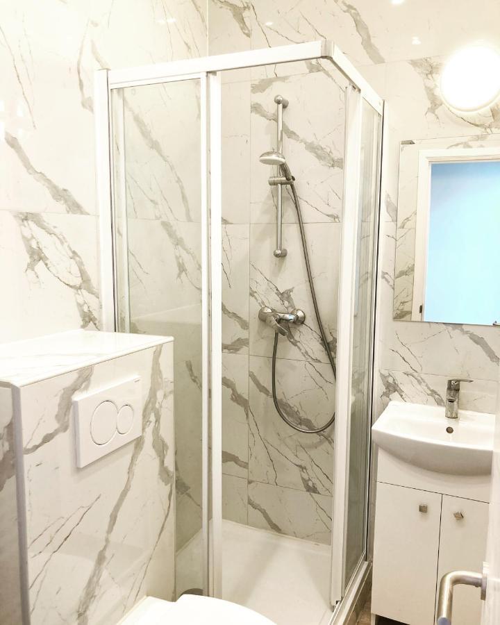 Benny'S Rooms Brussels City Centre מראה חיצוני תמונה